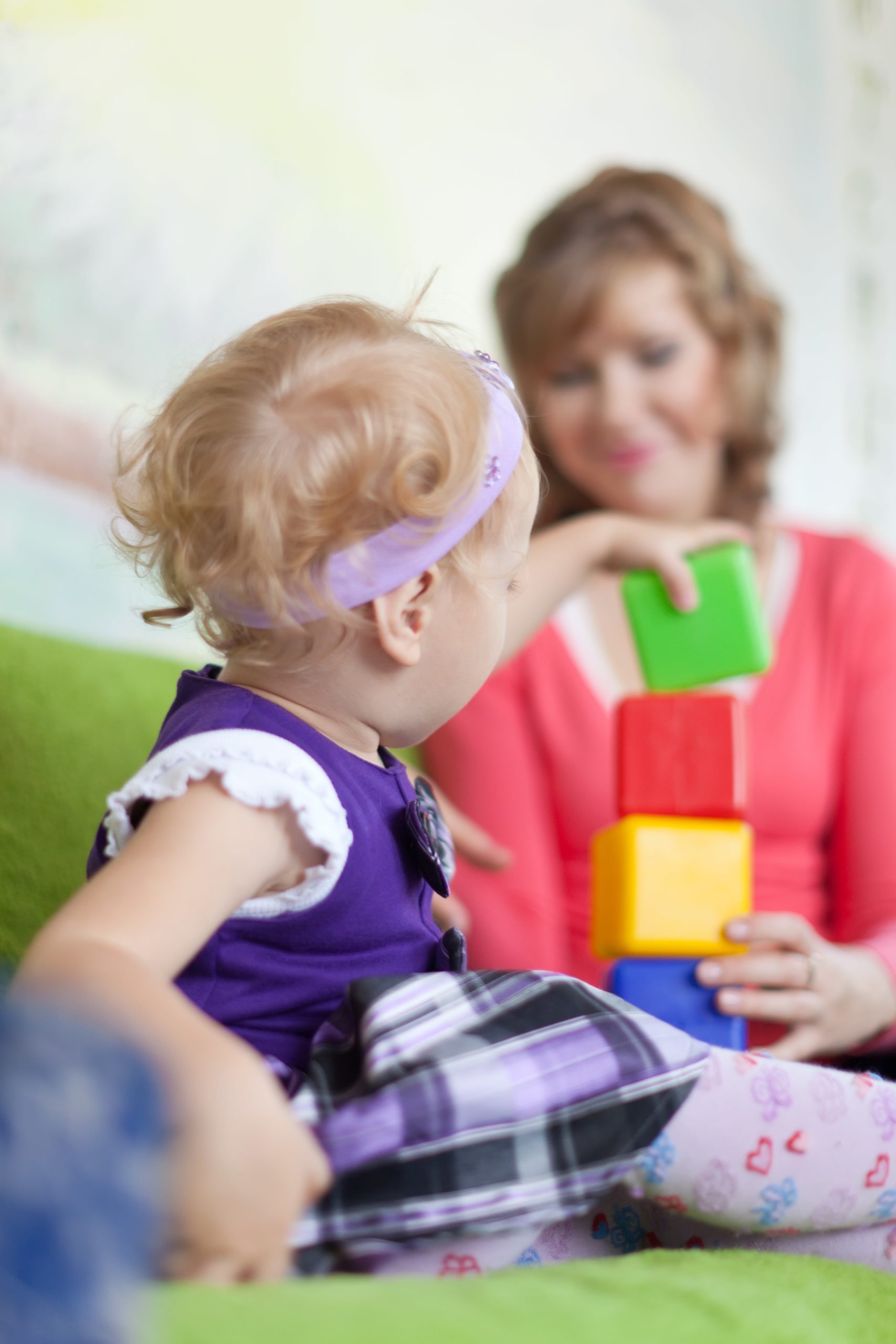 baby-girl-with-mother (1)-min